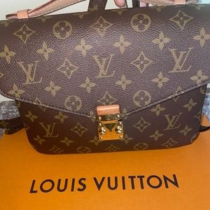 Louis Vuitton Monogram bag